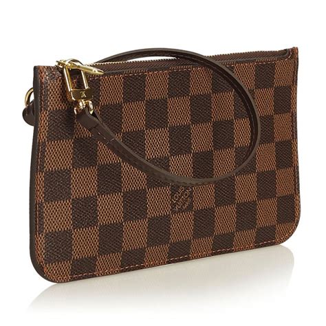 louis vuitton damier pouch.